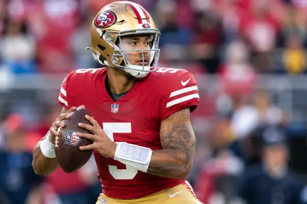 Trey Lance wearing a San Francisco 49ers football uniform